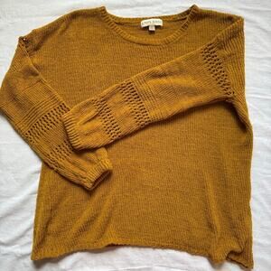 Cozy Knox Rose Mustard Soft Sweater Size L
